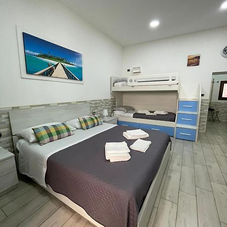 Casa Vacanze Luisa Наполи Екстериор снимка