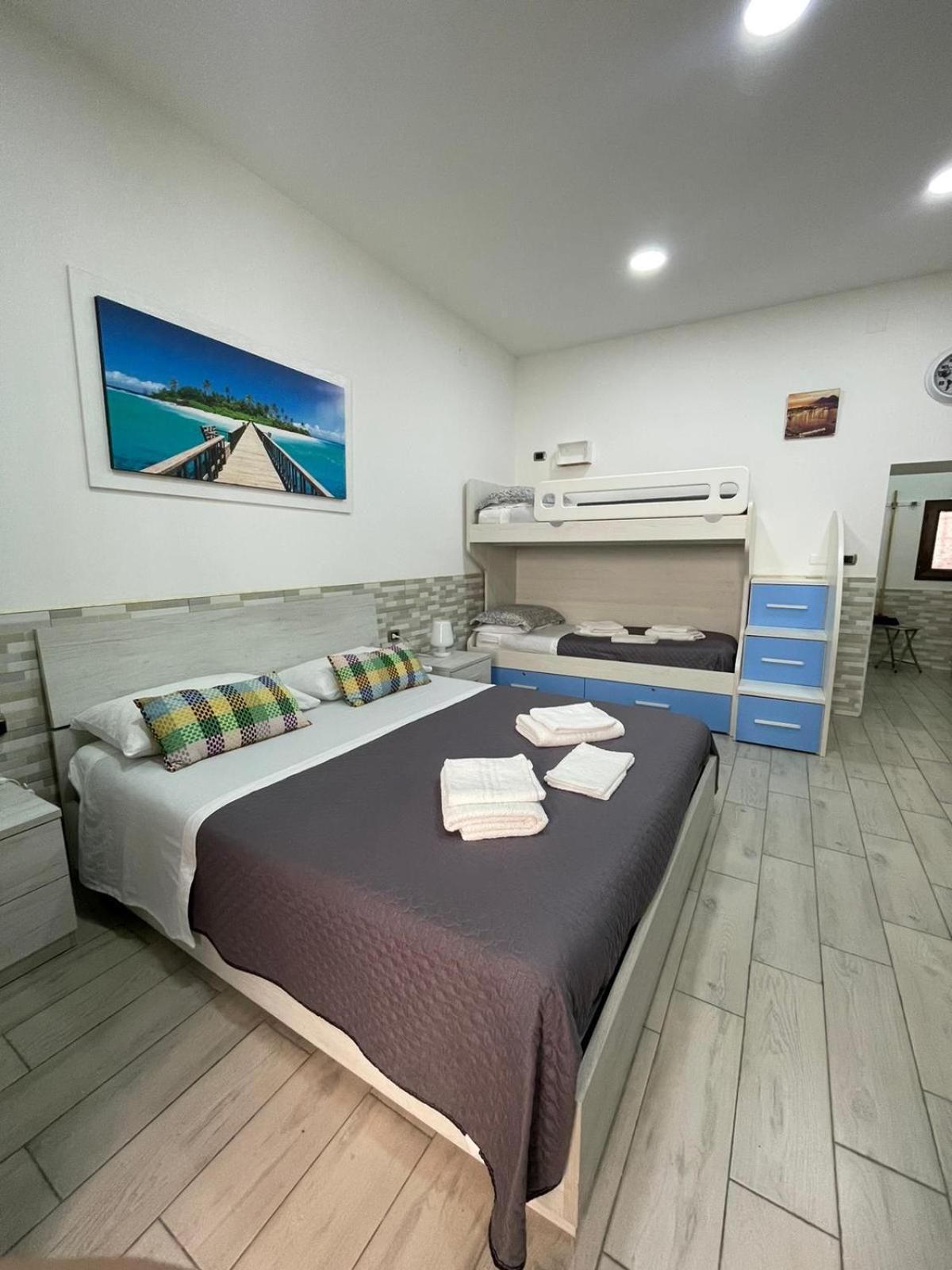 Casa Vacanze Luisa Наполи Екстериор снимка